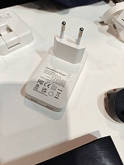 ���� ��� ���� 65 ���� �� 2 ������ USB -C ��� ��� �����. ���� ������!!